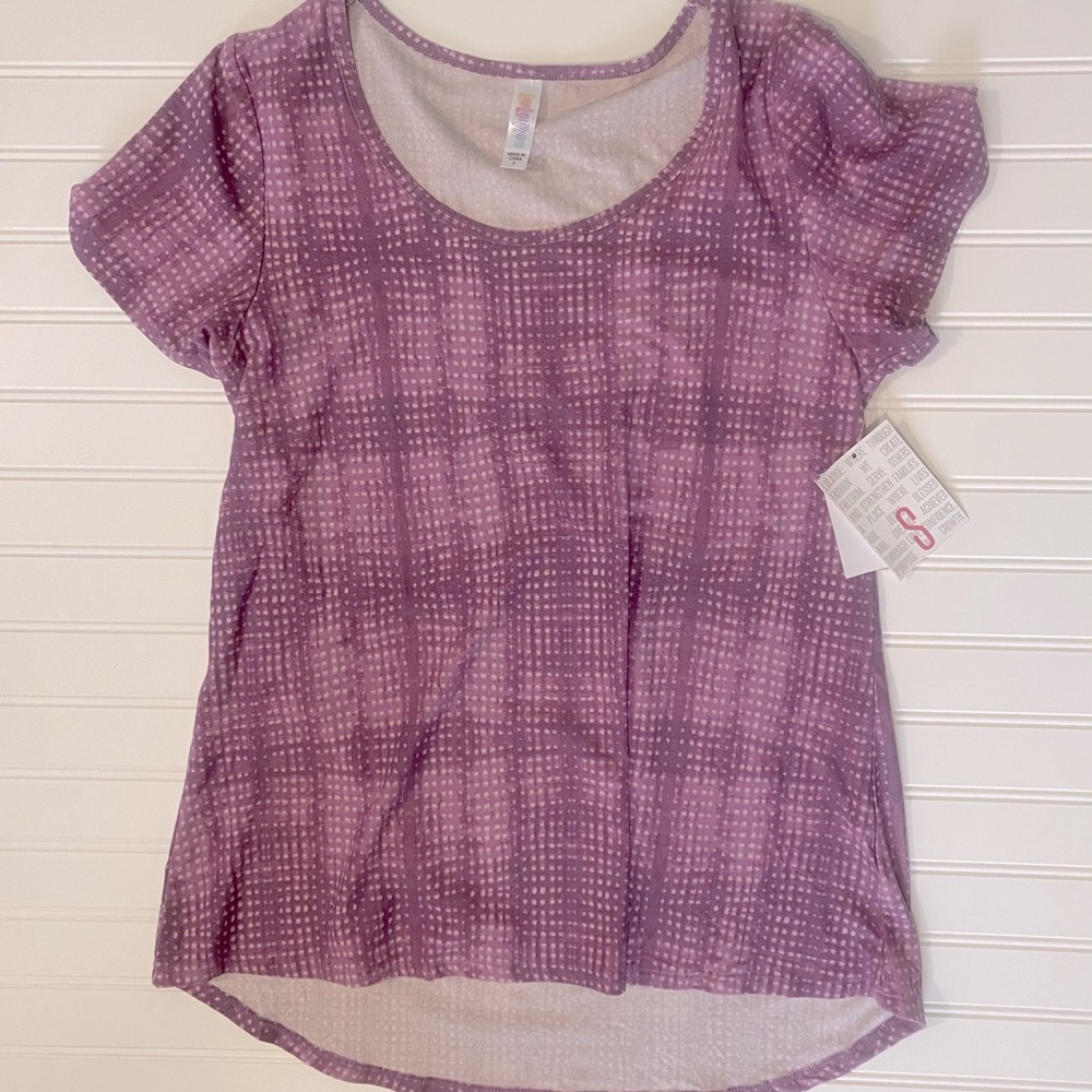 New with Tags S Short Sleeve Classic T Lularoe. Light and Dark Purple Tee Shirt